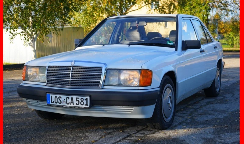 Mercedes W201 190 1.8 109 KM. oryginalny lakier, przebieg udokumentowany 194 tys. km. BEZ KOROZJI - 1990