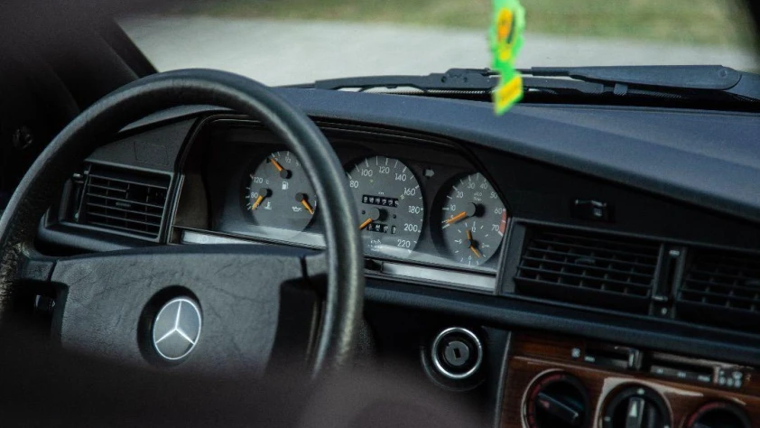 Mercedes W201 190 E 1991 - zdjęcie dodatkowe nr 15