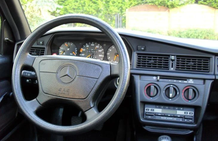 Mercedes W201 190 1992 - zdjęcie dodatkowe nr 6
