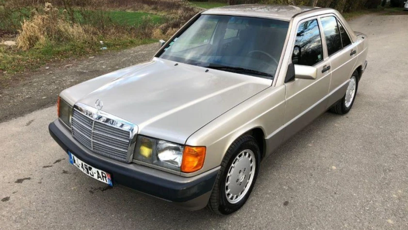 Mercedes W201 190 1990 - zdjęcie główne