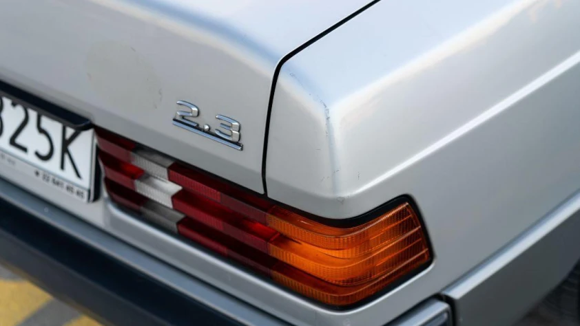 Mercedes W201 190 1989 - zdjęcie dodatkowe nr 18