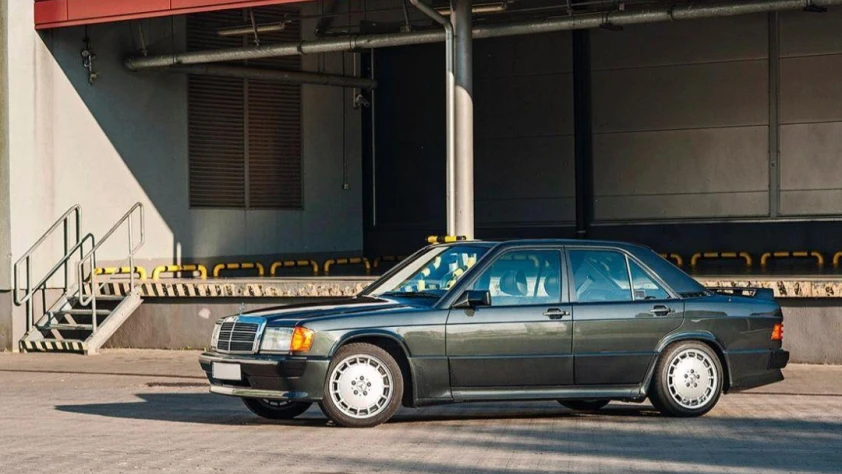 Mercedes W201 190 Cosworth 1985 - zdjęcie dodatkowe nr 4