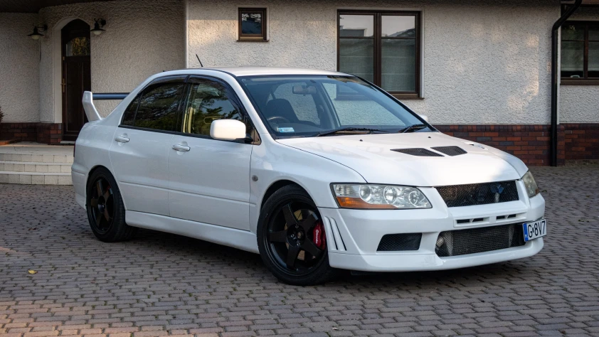 Mitsubishi Lancer Evo 2001 - zdjęcie dodatkowe nr 1