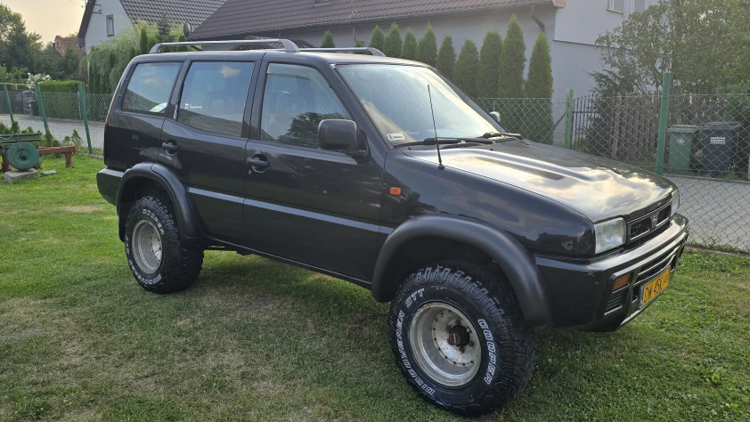 Nissan Nissan Terrano II (R20, 2.7 TD) - 1993