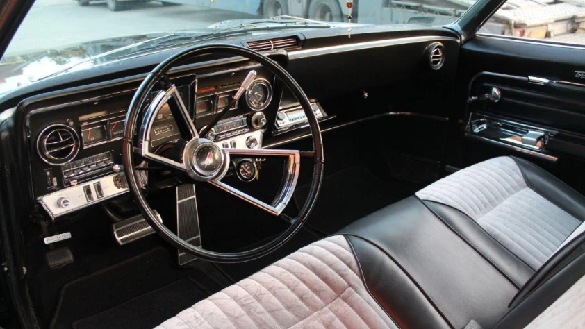 Oldsmobile Toronado 1966 - zdjęcie dodatkowe nr 13