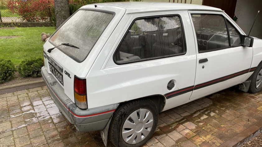 Opel Corsa 1.2 kat 1994 - zdjęcie dodatkowe nr 3