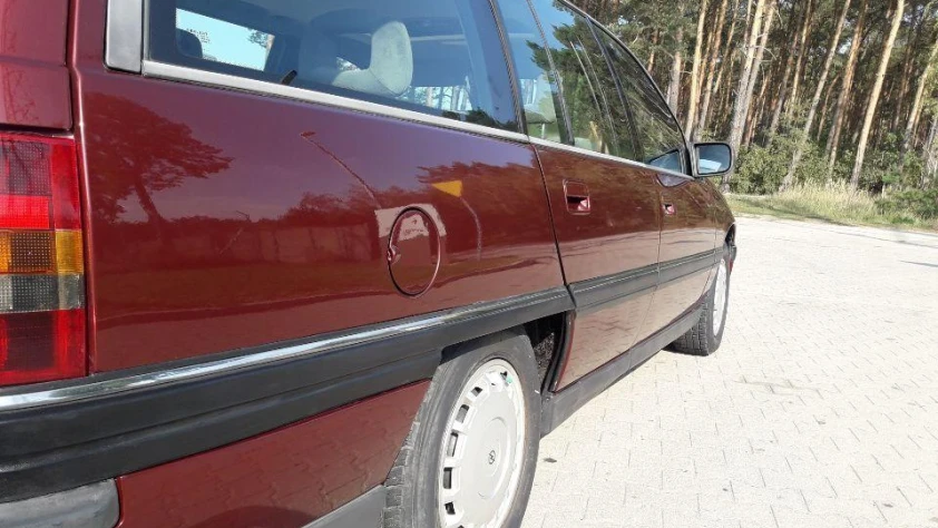 Opel Omega 1990 - zdjęcie dodatkowe nr 3