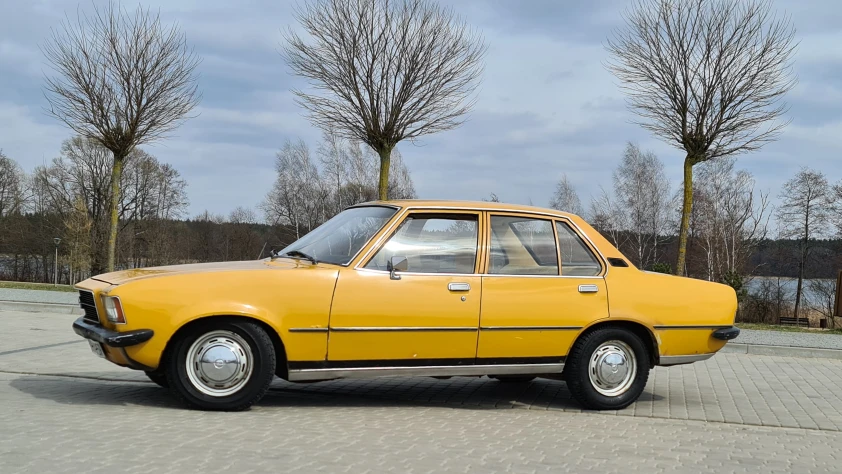 Opel Rekord 1975 - zdjęcie dodatkowe nr 2