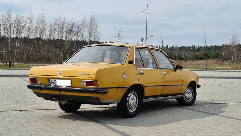 Opel Rekord 1975 - zdjęcie dodatkowe nr 4