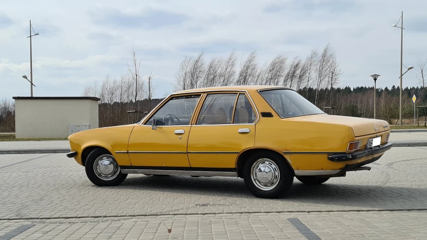Opel Rekord 1975 - zdjęcie dodatkowe nr 10