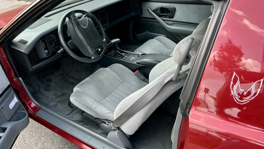 Pontiac Firebird Trans Am 3gen 5.0 V8 TBI 1991 - zdjęcie dodatkowe nr 7