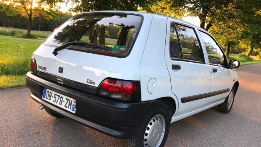 Renault Clio 1.2 1994 - zdjęcie dodatkowe nr 10