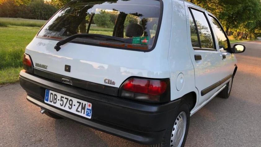 Renault Clio 1.2 1994 - zdjęcie dodatkowe nr 12