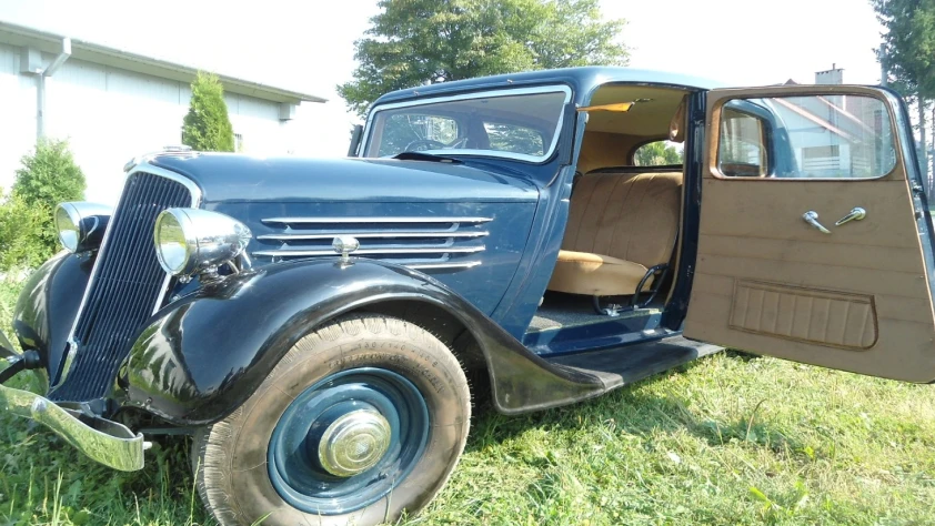 Renault  Primaquatre KZ-24 1935 - zdjęcie dodatkowe nr 2