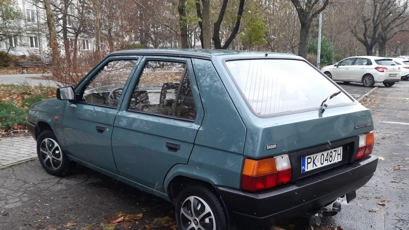 Skoda Favorit 135L 1992 - zdjęcie dodatkowe nr 1