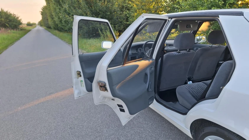Skoda Felicia GLXi 1997 - zdjęcie dodatkowe nr 2