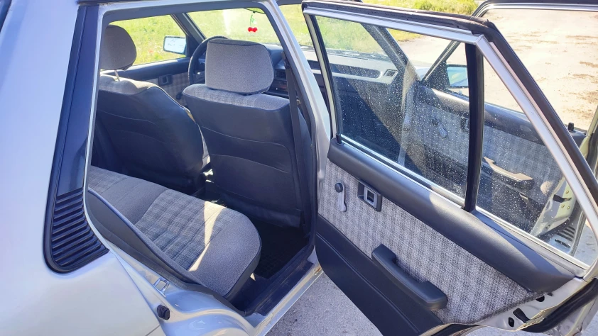 Toyota Corolla SEDAN 1986T AE80 GEN.5 1.8l 1986 - zdjęcie dodatkowe nr 10