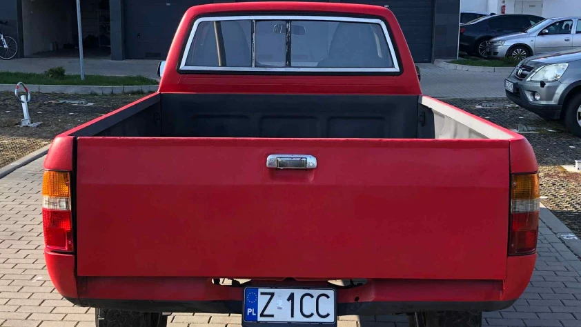 Toyota Hilux 1990 - zdjęcie dodatkowe nr 4