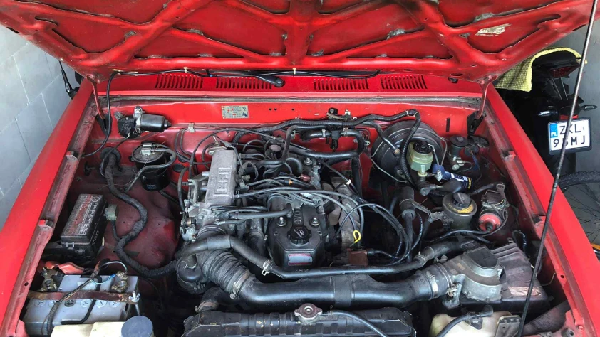 Toyota Hilux 1990 - zdjęcie dodatkowe nr 10