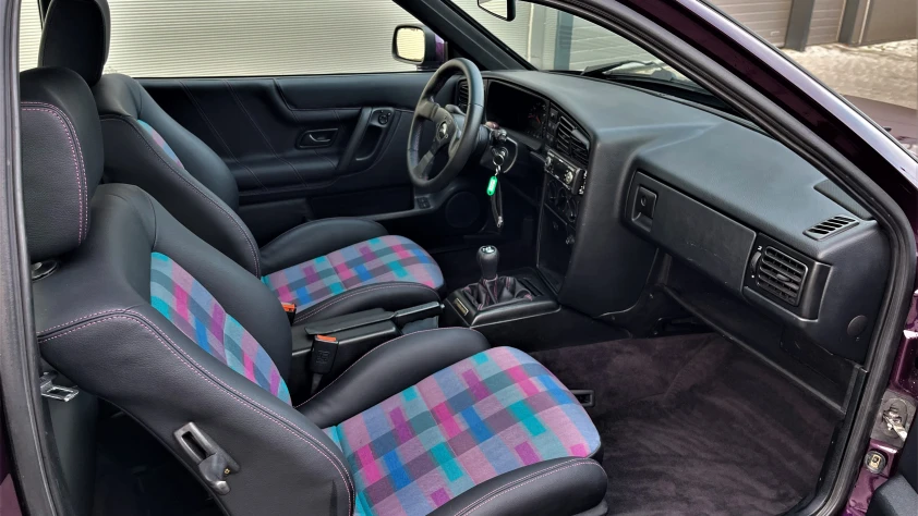 Volkswagen Corrado 2.9 VR6 1993 - zdjęcie dodatkowe nr 4