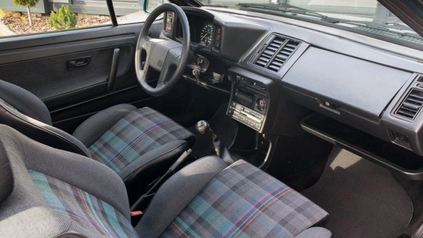 Volkswagen Scirocco 1992 - zdjęcie dodatkowe nr 35