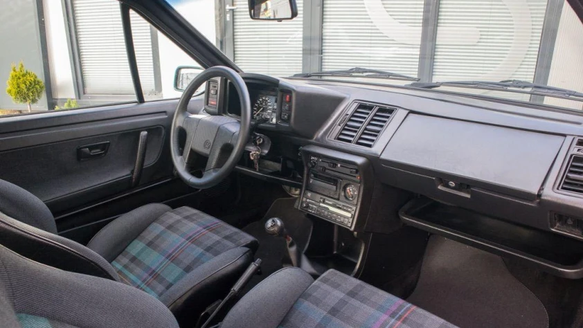 Volkswagen Scirocco 1992 - zdjęcie dodatkowe nr 36