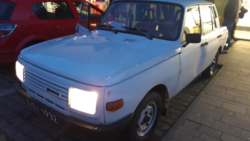 Wartburg 353 353 1988 - zdjęcie główne