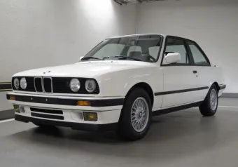 BMW Seria 3 E30 318iS 1990