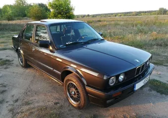 BMW Seria 3 E30 325i 1990