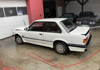 BMW Seria 3 E30 325i 1987