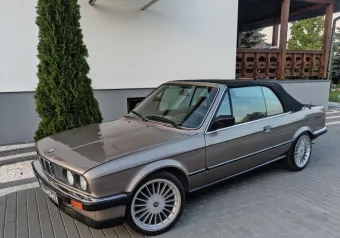 BMW Seria 3 E30 325i Cabrio 1987