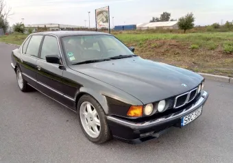 BMW Seria 7 E32 750i  1991