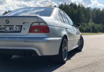 BMW M5 E39 2000