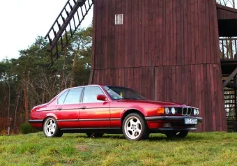 BMW Seria 7 E32 735i 1991