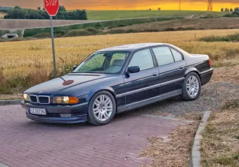 BMW Seria 7 735iA 1996