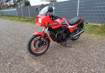 Kawasaki GPZ 1100 Unitrak Top Gun 1985