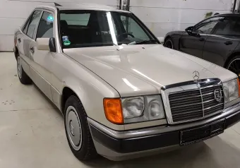 Mercedes W124 1990