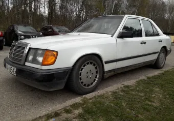 Mercedes W124 260E  1987