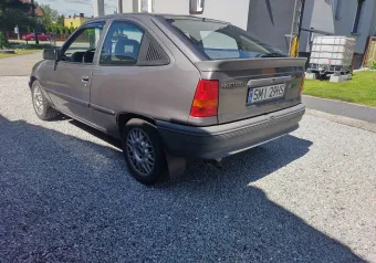 Opel Kadett 1.6i 1989