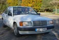 Mercedes W201 190 1.8 109 KM. oryginalny lakier, przebieg udokumentowany 194 tys. km. BEZ KOROZJI 1990 - zdjęcie dodatkowe nr 4 miniaturka